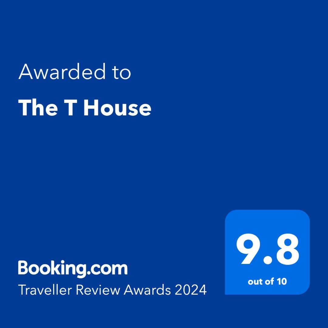 부시밀즈 The T House 빌라 외부 사진